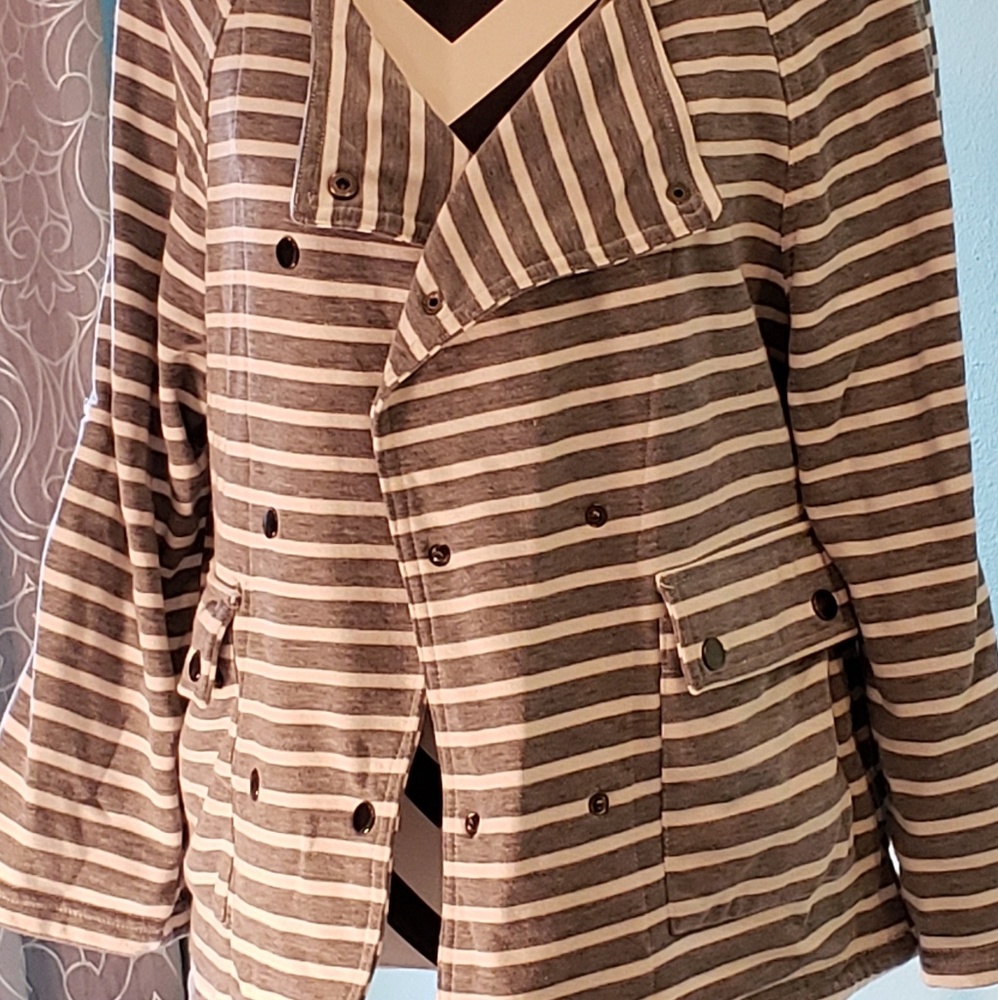 Jacket - Picture 2 of 2